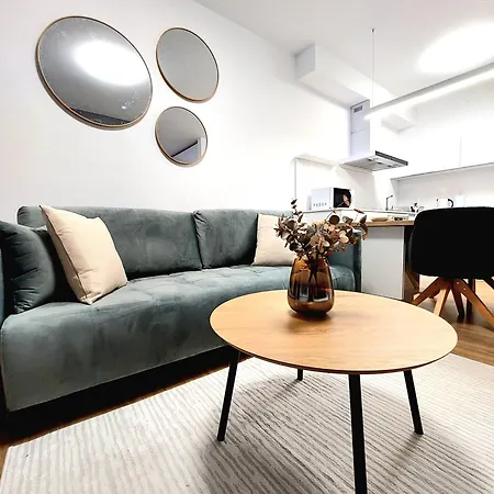 Apartment Como, Private Parking Free
