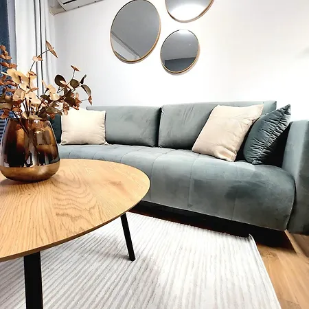 Como, Private Parking Free Apartman *