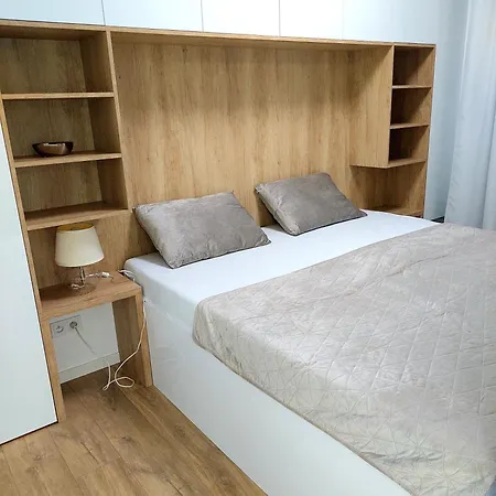 Como, Private Parking Free Apartmán Kosice