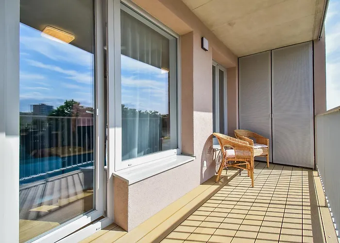 Como, Private Parking Free شقة