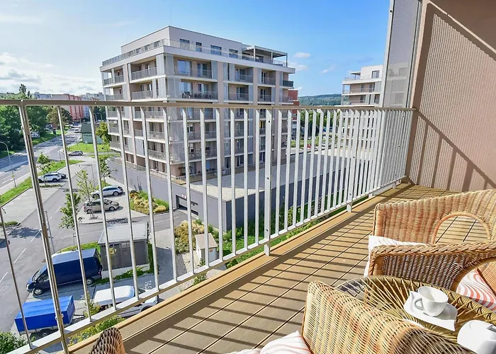 Como, Private Parking Free شقة